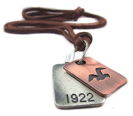 Colar HOLLISTER Couro Legitimo #01